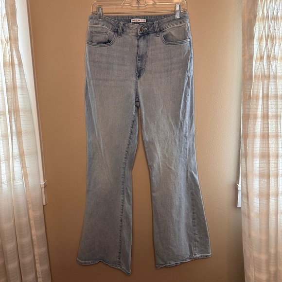Elizabeth and James Women’s High Rise Flare Light Wash Jeans Size 8 Waist 29 - Picture 1 of 6